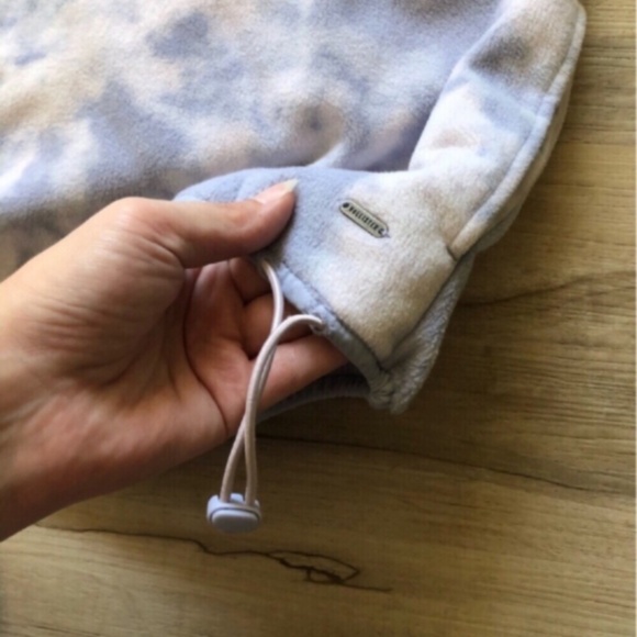 Hollister Blue and White Sweater - Picture 6 of 7